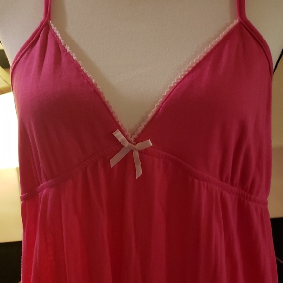 Two piece nightgown and robe set - Picture 3 of 8
